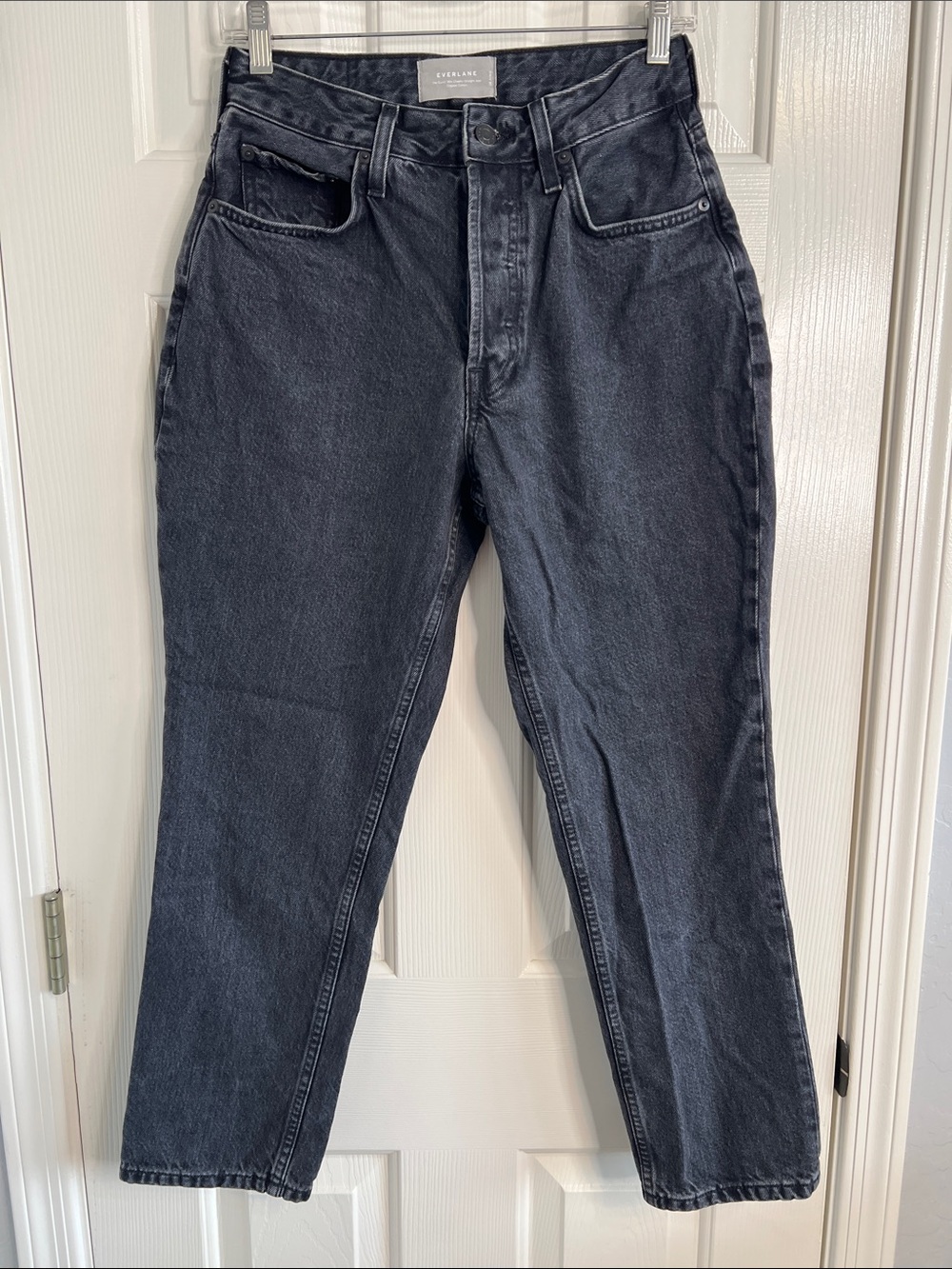 Everlane curvy 90s cheeky straight jeans in gray black size 28 ankle button fly